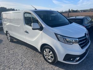 Renault Trafic Sport - Image 2