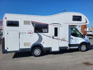 Rollerteam Zafaro 675 6 berth Motorhome - Image 4