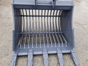 10-14 ton riddle buckets - Image 2