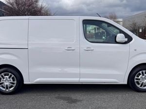 2021 Citroen Dispatch HUGE SPEC - Image 3