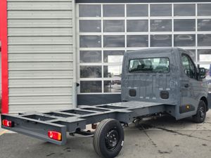 Renault Master Red Edition Chassis and Cab 150BHP - Image 3