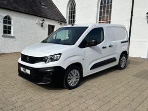 2021 Peugeot Partner Professional 1.5 100bhp - Image 3
