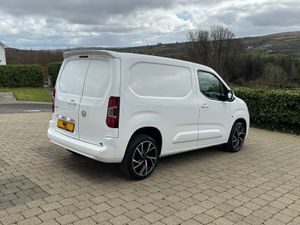 2021 Vauxhall Combo Sportive 1.5 100bhp 3seater - Image 4