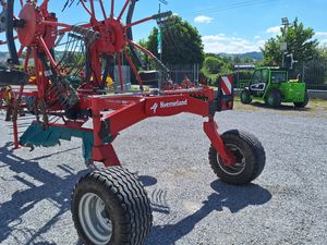 2023 KVERNELAND 9472C RAKE - Image 3