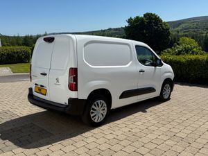 2021 Peugeot Partner Professional Plus 1.5 100bhp - Image 4