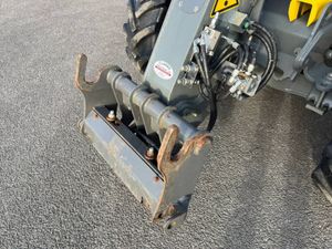 222 Reg Weidemann 6027 Loader - Image 2