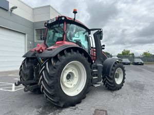 Valtra T235 Versu - Image 4