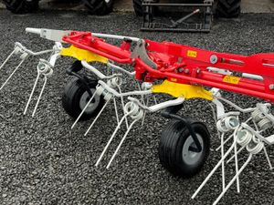 New Pottinger 30ft Mounted Tedder - Image 2