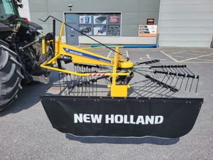 2022 New Holland Single Rotor Rake - Image 2