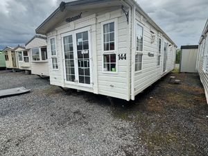 NOTHING GOOD LASTS LONG.  RESI LODGE 41X13 - Image 2