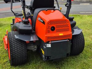 New Kubota ZD1211 Zero Turn Mower - Image 3
