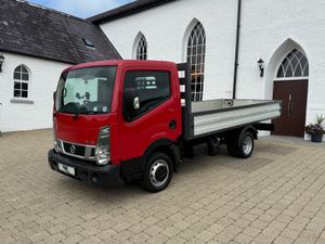 2016 (162) Nissan NT400 Cabstar Twinwheel Dropside - Image 3