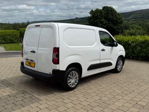 2021 Peugeot Partner Professional 1.5 BlueHDi 100 - Image 4