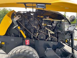 New Holland Roll Baler 125 In From Work !! - Image 3