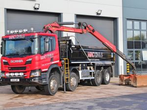 2019 SCANIA P410 XT 8X4 TIPPER GRAB - Image 3