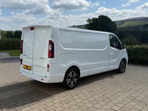 2023 Renault Trafic 130bhp  Lwb - Image 4