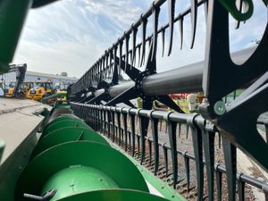 John Deere T670i - Image 3