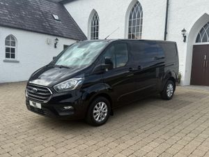 2022 (222Reg) Ford Transit Custom Limited LWB - Image 3