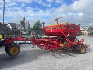 Vaderstad Rapid Super 300C Seed Drill - Image 2