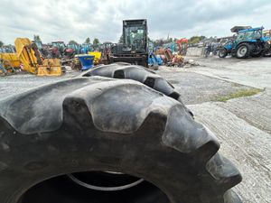 Firestone 380/70 R24 Tyres - Image 3