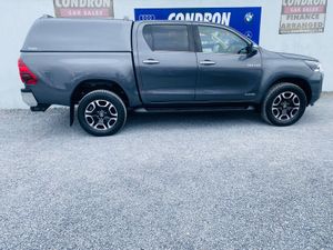2021 TOYOTA HILUX 2.4 D-4D INVINCIBLE AUTO 4WD - Image 4