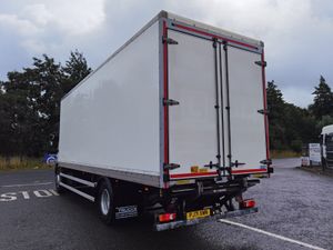 2022 DAF LF 260 4X2 with 28ft GRP Box - Image 4