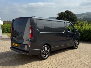 2022 (222Reg) Renault Trafic Sport + 150bhp SWB - Image 4