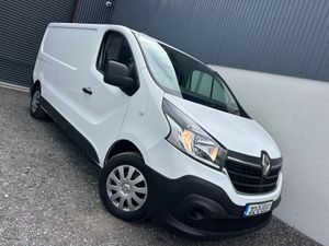 21 Renault Trafic - Manufactures Warranty - Image 2