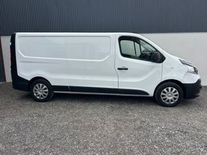 21 Renault Trafic - Manufactures Warranty - Image 3