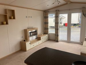 SNAPPED UP …BIG BEAUTY 2 BED WINTER PACK - Image 4