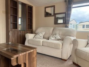 SNAPPED UP AND DELIVERED - Image 4