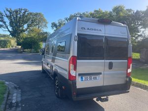 Adria Twin Supreme 640 SLB - Automatic - Image 3