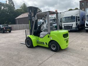 2025 Zoomlion FD30 New & Unused Forklift - Image 4