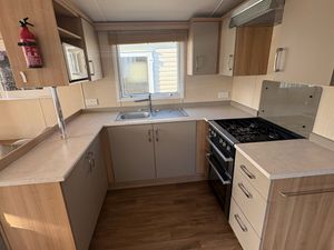 Swift Bordeaux Exclusive - Image 2