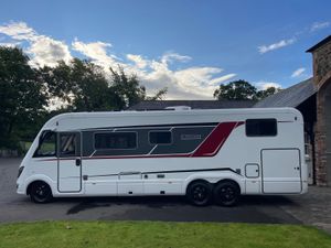 Burstner Elegance I920 G - Automatic - Image 3