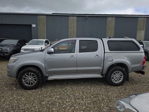 Toyota Hilux 3.0 D4D SR5 - Image 4
