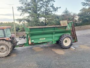 2003 ECE Fieldmaster 900 Rear Discharge Muck Sprea - Image 3