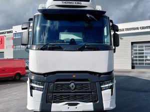 New Renault T380 Refrigerated Rigid - Image 2