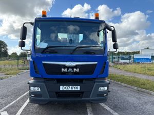 Man 18 Ton Crane Truck - Image 2