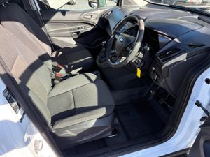 Ford Transit - Image 4