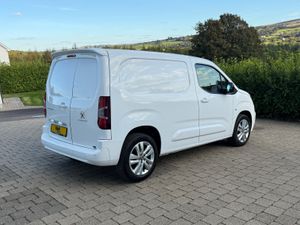 2021 Peugeot Partner Professional 100bhp GT Spec - Image 4