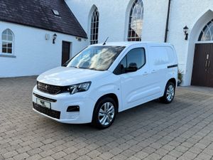 2021 Peugeot Partner Professional 100bhp GT Spec - Image 3