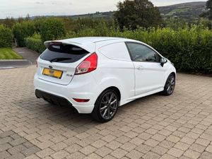 2017 Ford Fiesta Van 1.5tdci ST-Lin - Image 4