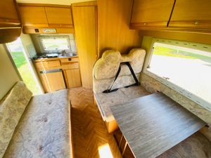 2005 MILLER WINNIPEG 4 BERTH R.H.D - Image 3
