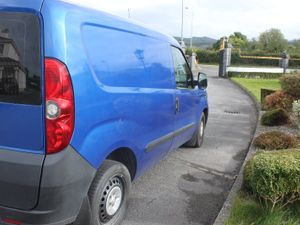 Vauxhall Combo 1.2 LWB Van, 2012 - Image 3