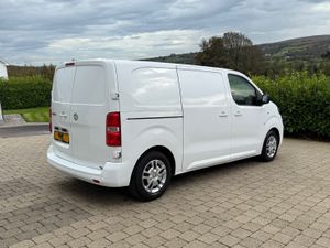 2021 (212Reg) Vauxhall Vivaro Sportive 2700 MWB - Image 4