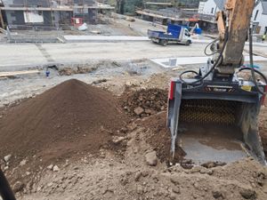 Ex hire Difco Screen Bucket 2025 model - Image 4