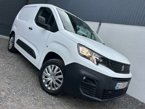 2022 Peugeot Partner 'Professional - Image 2