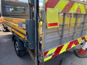 Ford Transit 2019 - Image 2