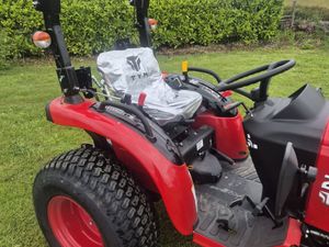 TYM 25HP COMPACT TRACTOR 5 YR WARRANTY - Image 4